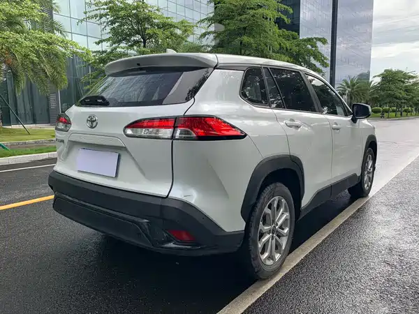 Toyota Frontlander 2025