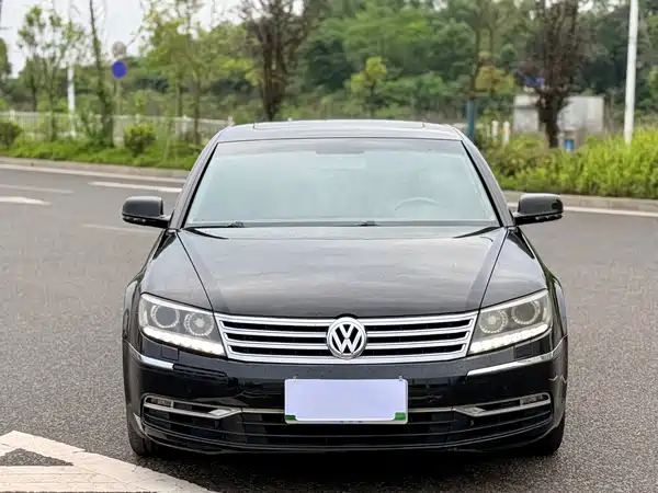 Volkswagen Phaeton 2012
