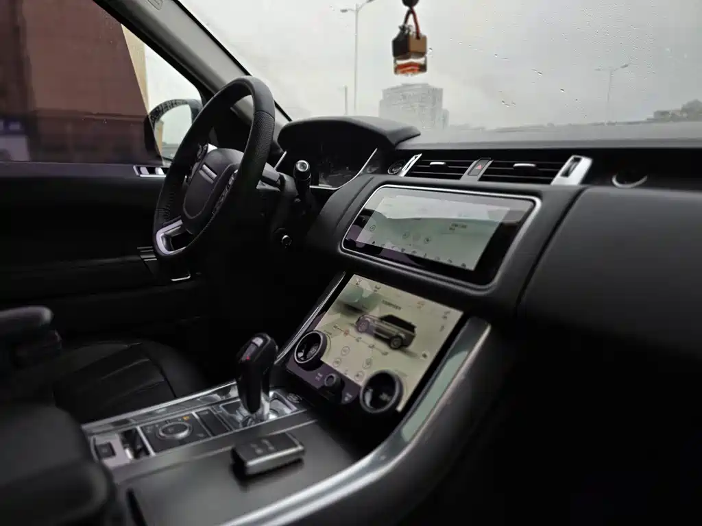 Land Rover Range Rover Sport 2019 — фото 11