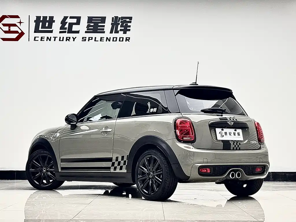 MINI MINI 2018