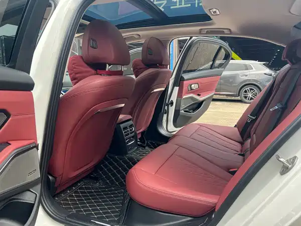 BMW 3 Series 2024