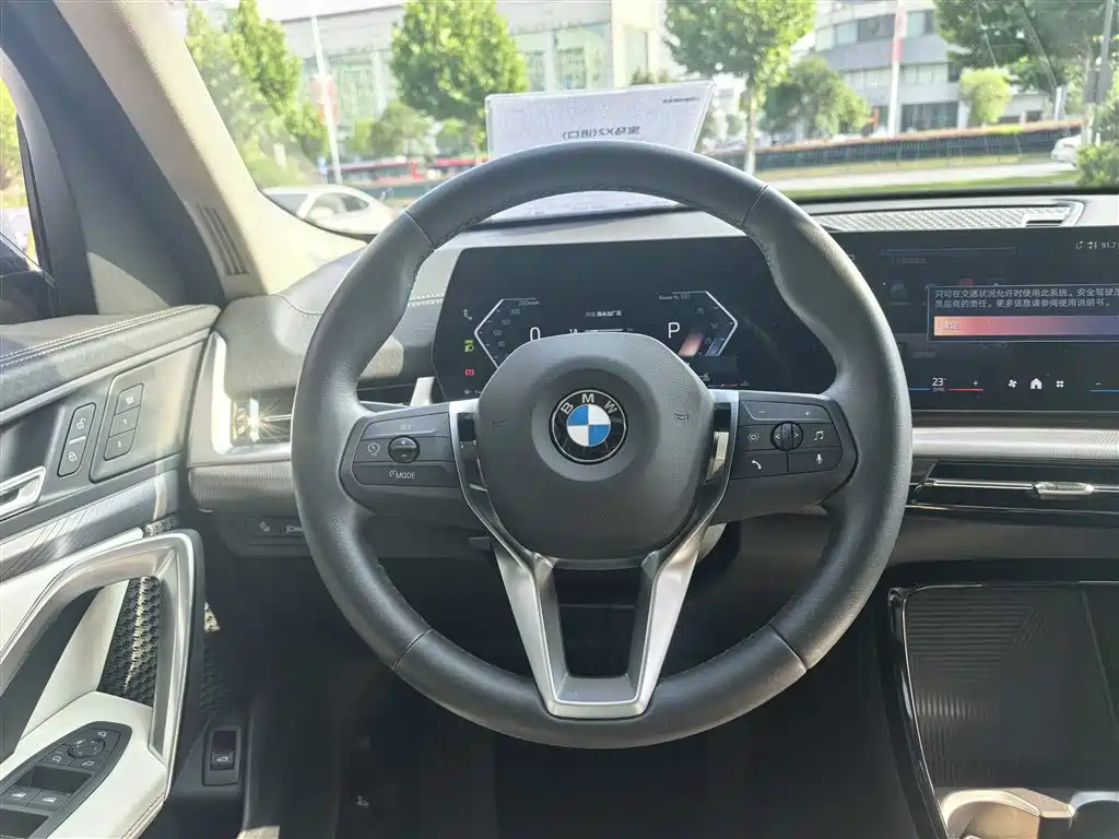 BMW X2 2024 — фото 11