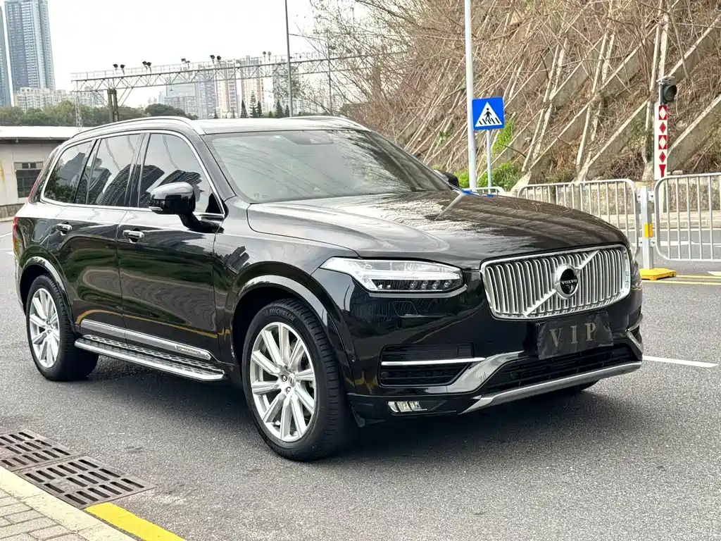 Volvo XC90 2019 — фото 3