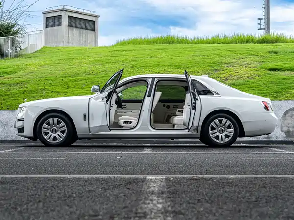 Rolls-Royce Ghost 2022