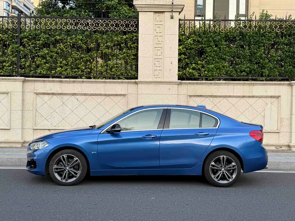 BMW 1 Series 2018 — фото 3