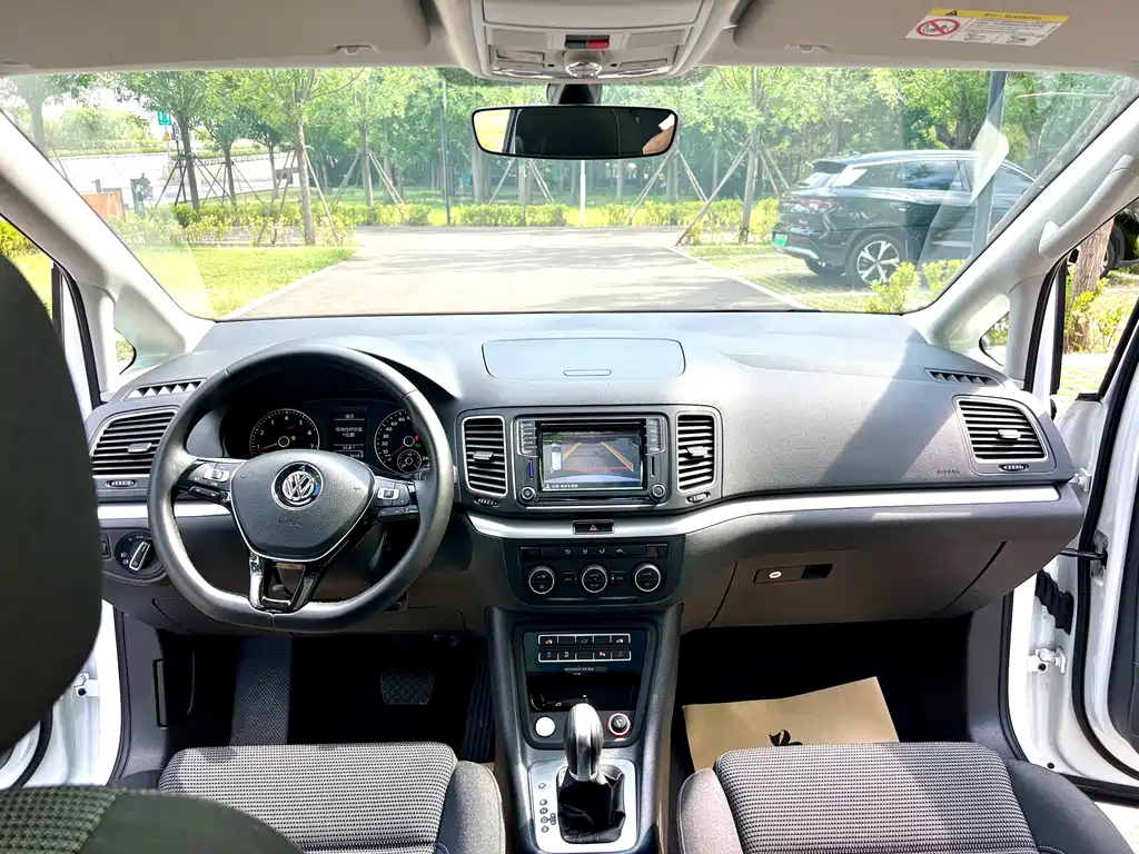 Volkswagen Sharan 2019 — фото 12