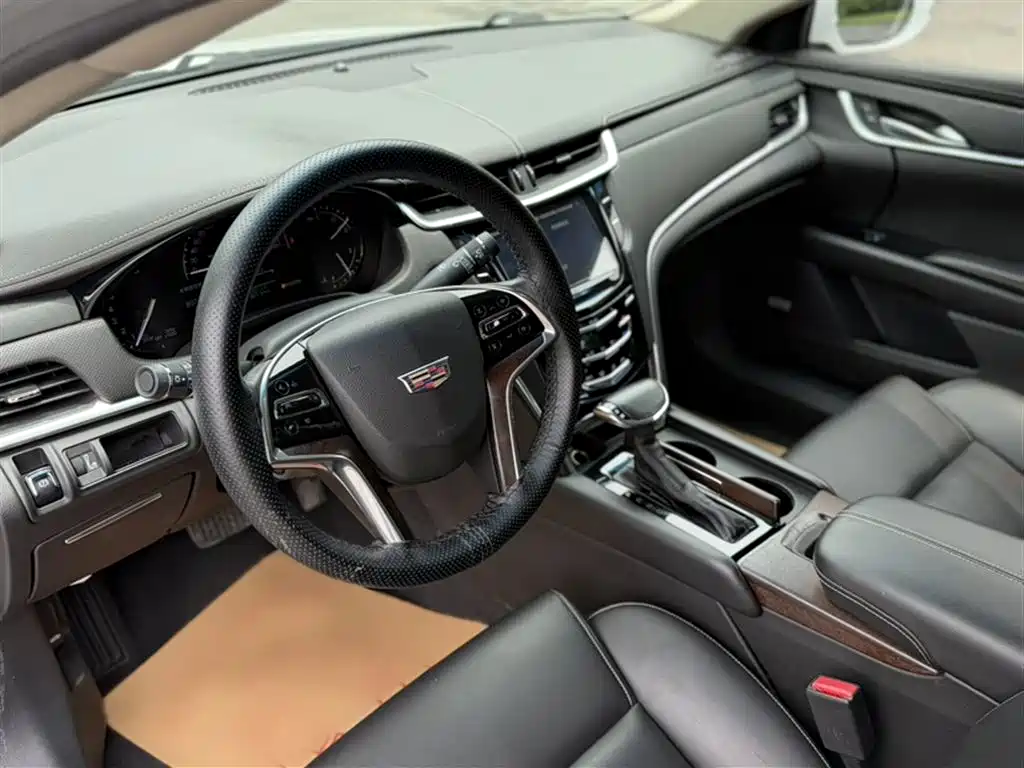 Cadillac XTS 2018 — фото 16