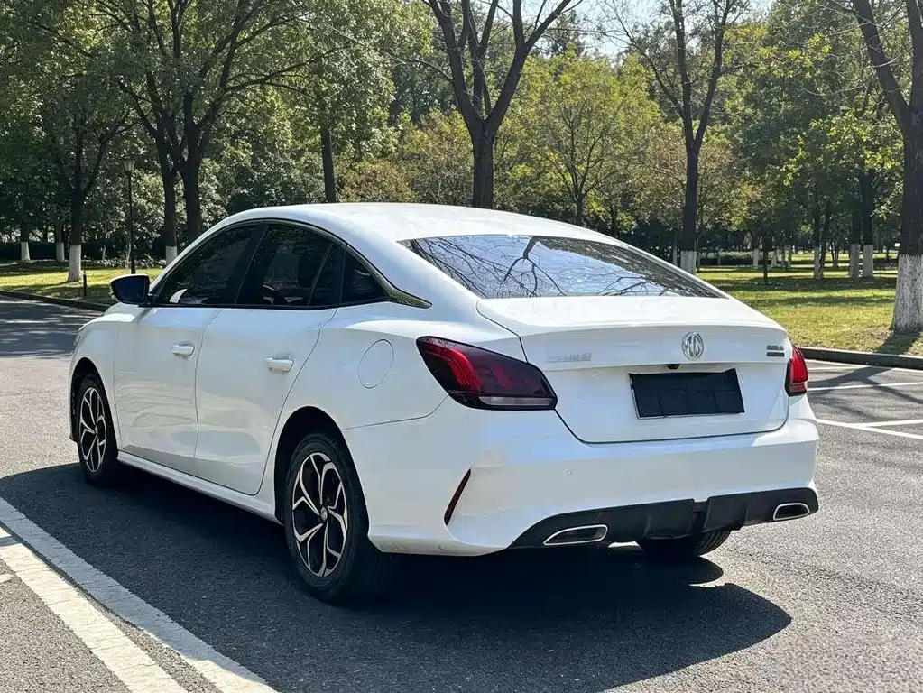 MG MG5 2022