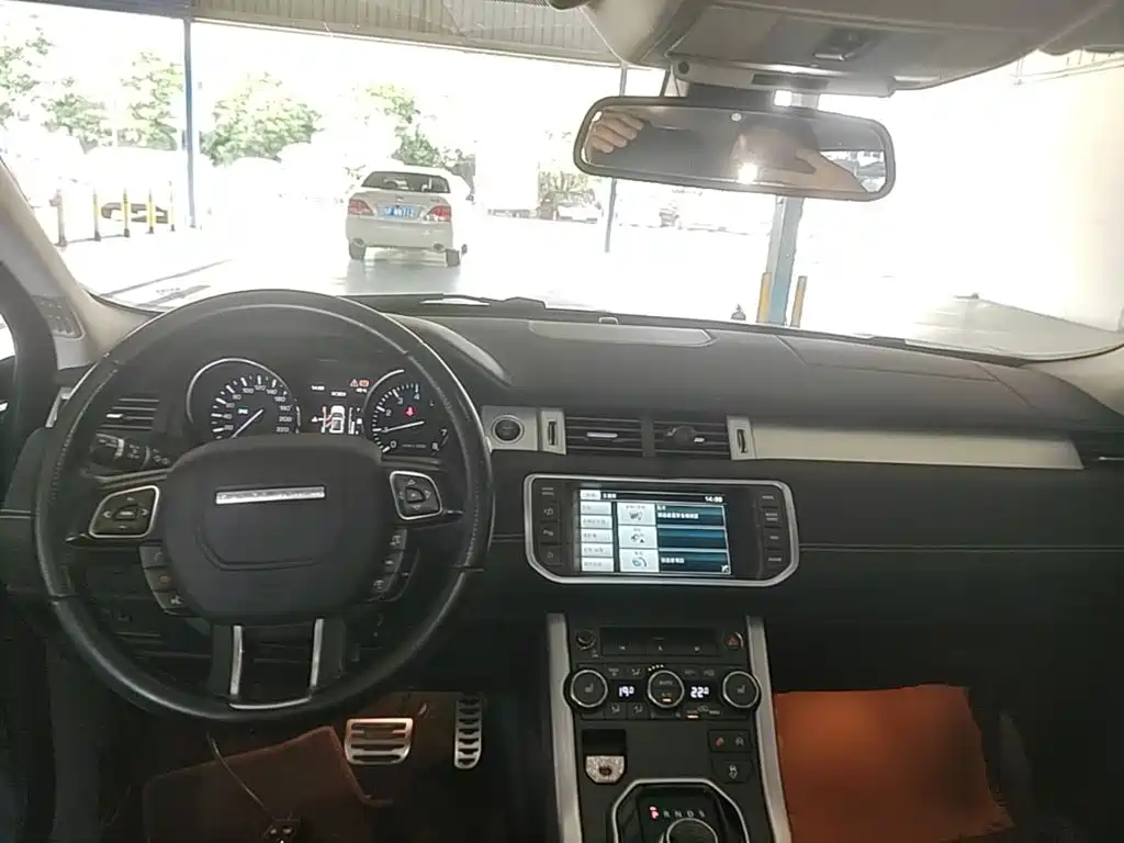 Land Rover Range Rover Evoque 2015 — фото 10