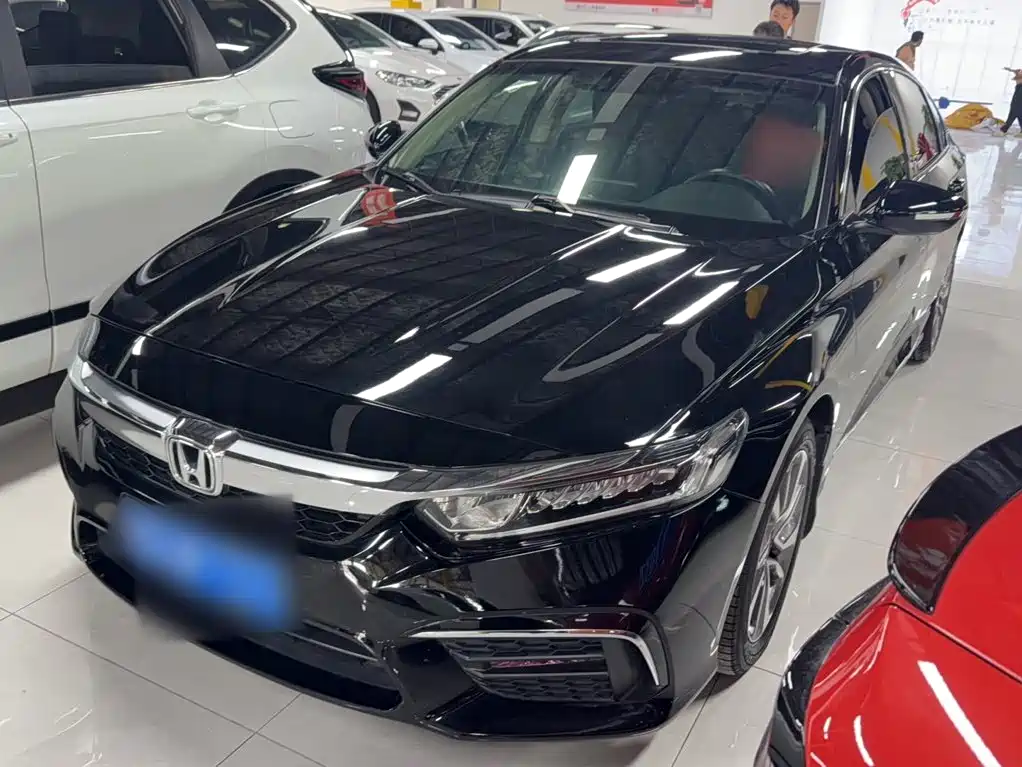 Honda Inspire 2021 — фото 1