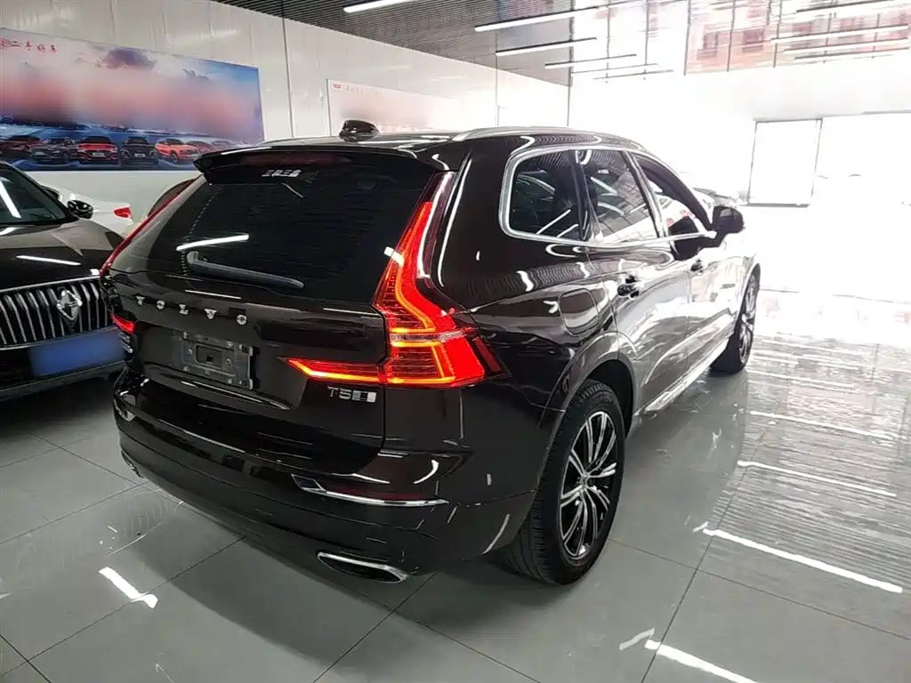 Volvo XC60 2020 — фото 7