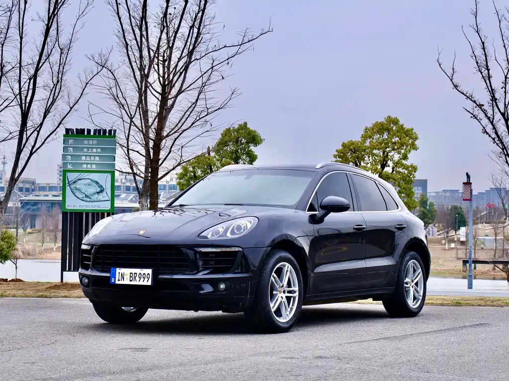 Porsche Macan 2015 — фото 1