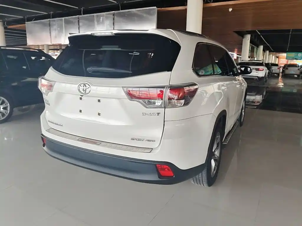 Toyota Highlander 2016