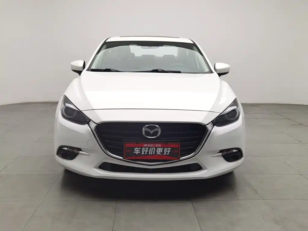Mazda 3 Axela 2019 — фото 3