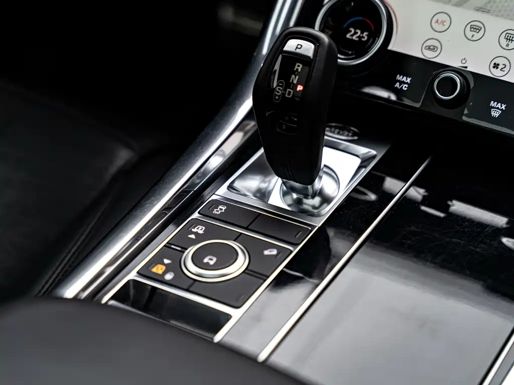 Land Rover Sport 2018 — фото 12