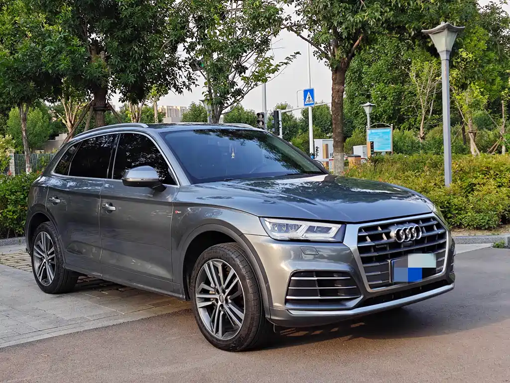 Audi Q5L 2020 — фото 3