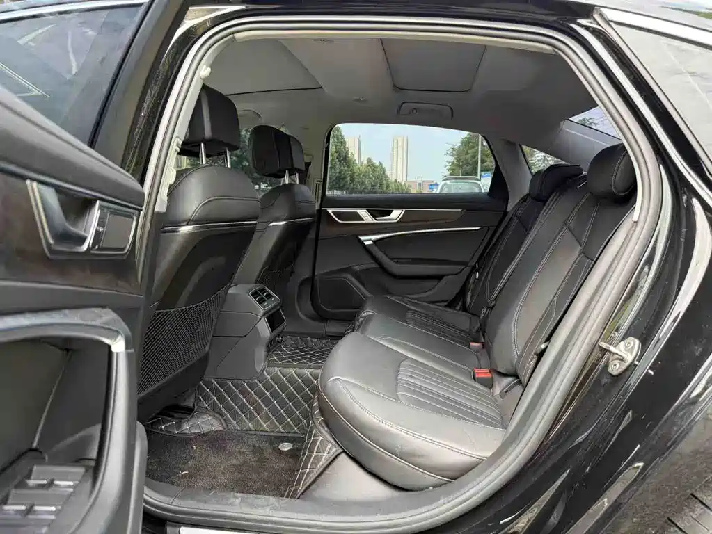 Audi A6L 2023