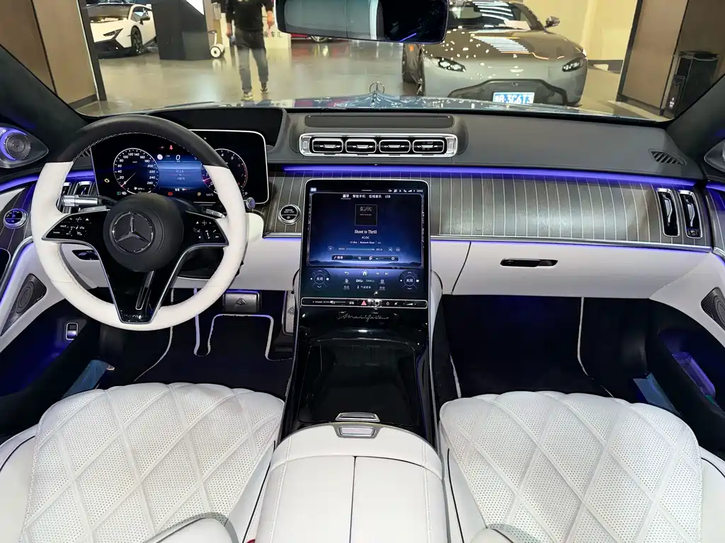 Mercedes-Benz Maybach S-Class 2023 — фото 17