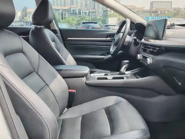 Nissan Teana 2023