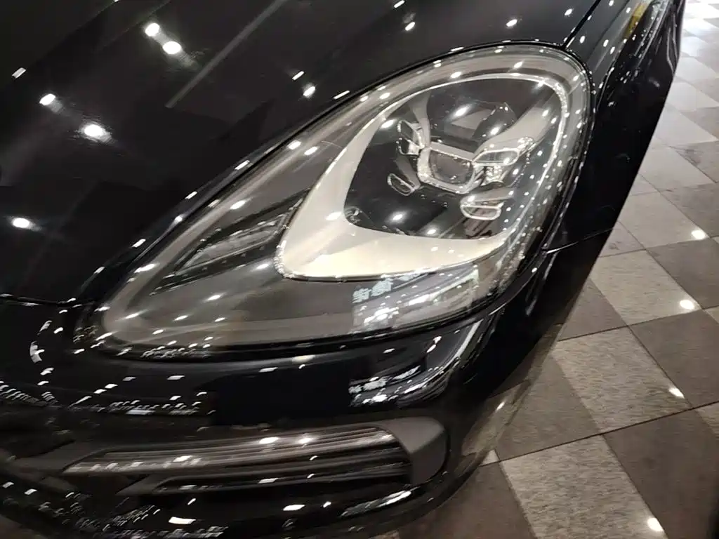 Porsche Cayenne 2021 — фото 24