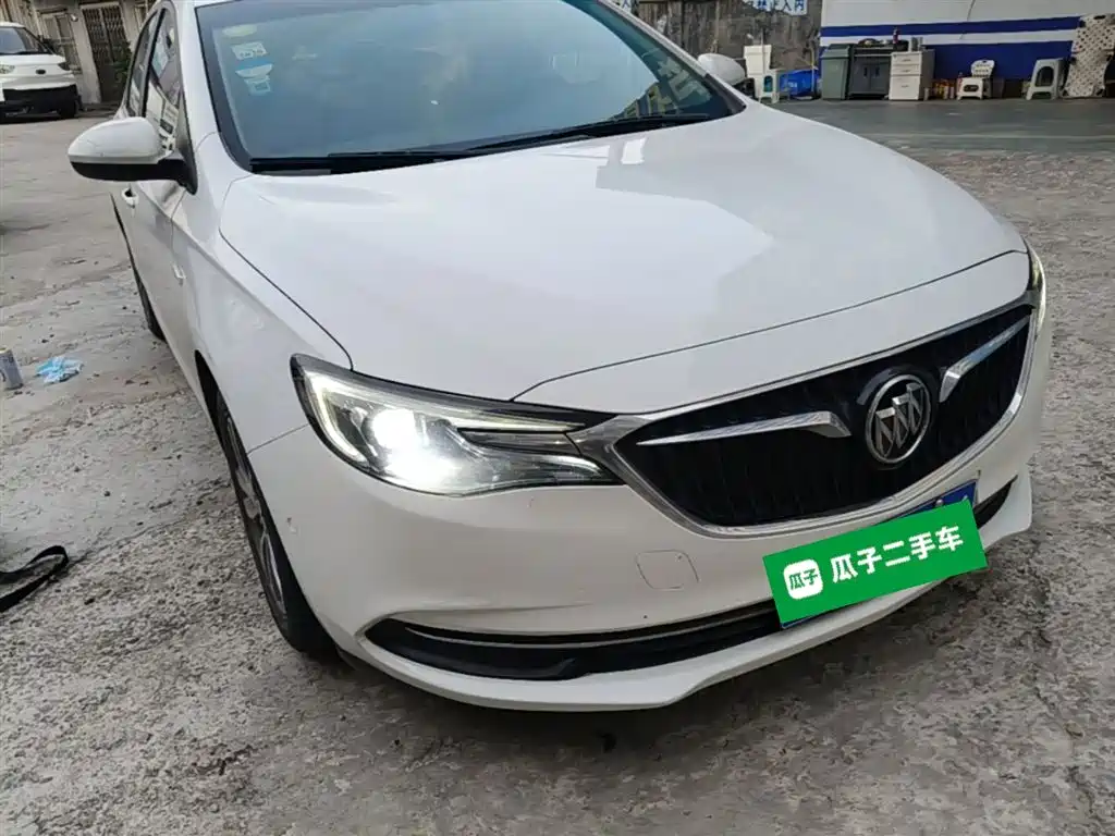 Buick Excelle 2018 — фото 4