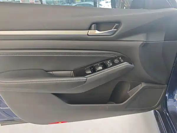 Nissan Teana 2020