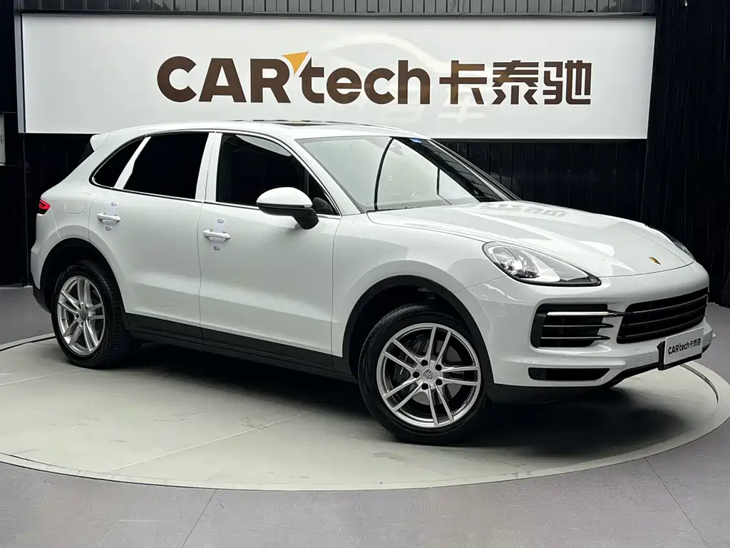 Porsche Cayenne 2019 — фото 2