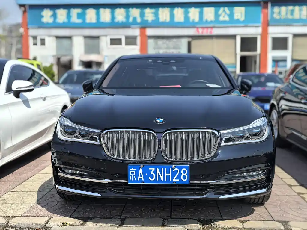 BMW 7 Series 2019 — фото 2