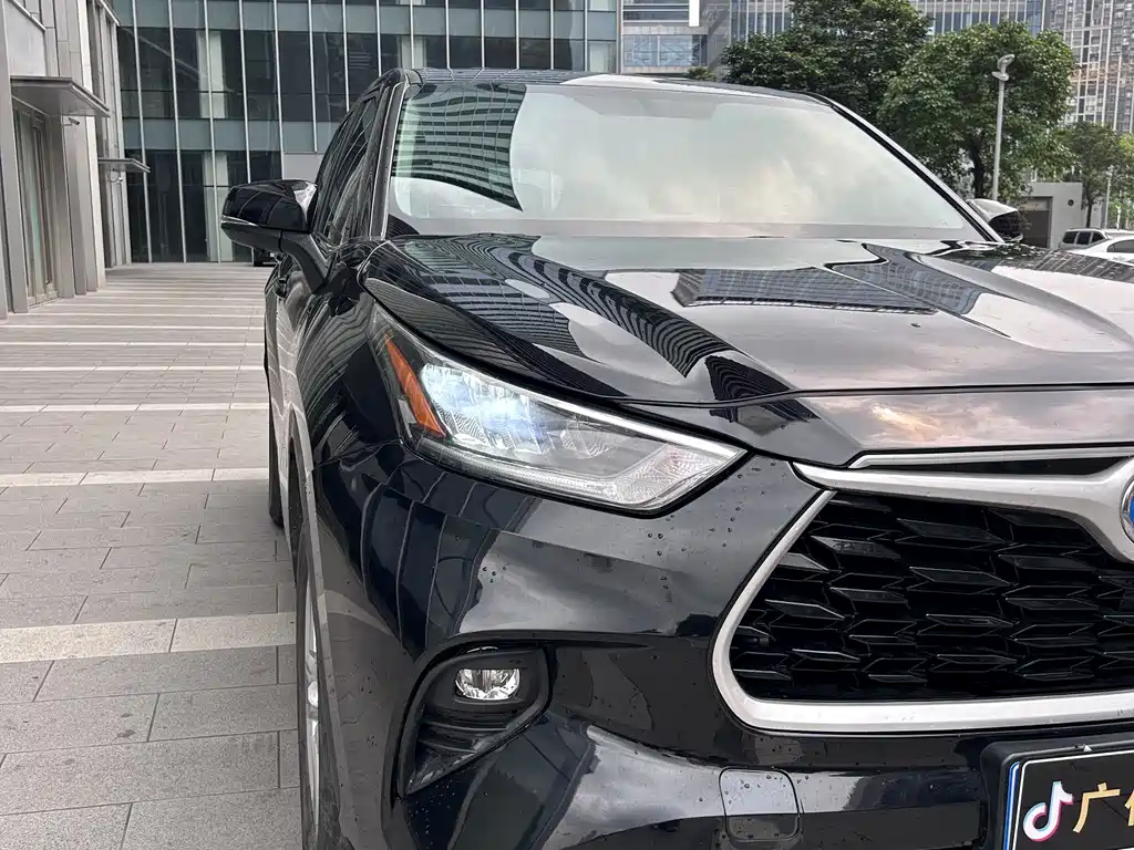 Toyota Highlander 2024 — фото 17