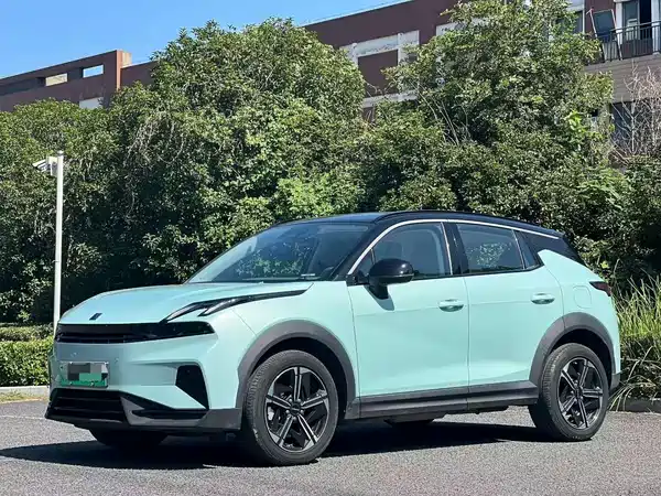 Lynk & Co 06 EM-P 2023