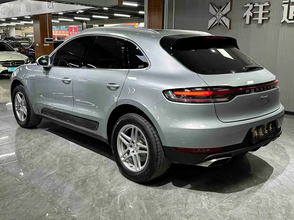 Porsche Macan 2021 — фото 10