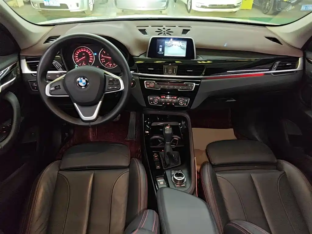BMW X1 2018 — фото 10