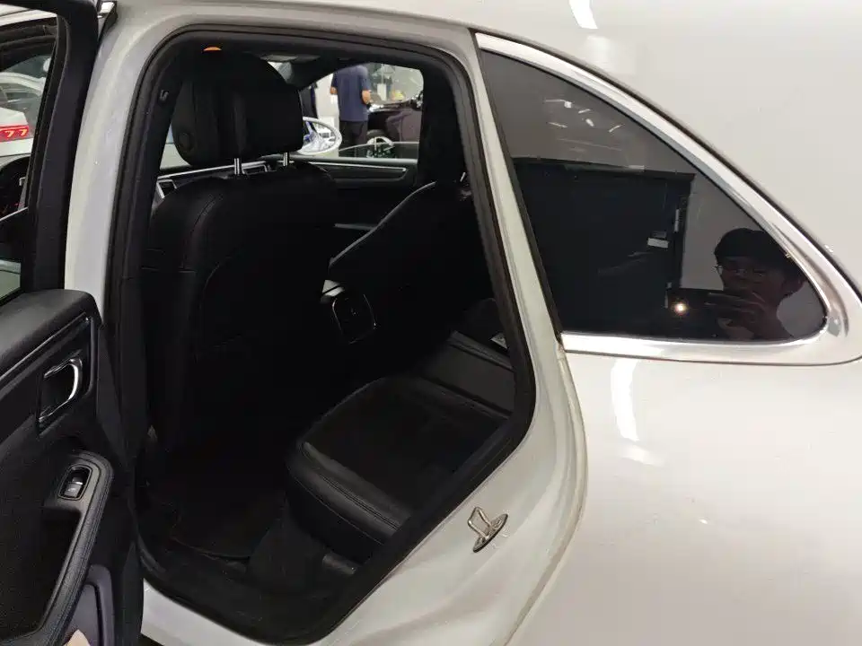 Porsche Macan 2016