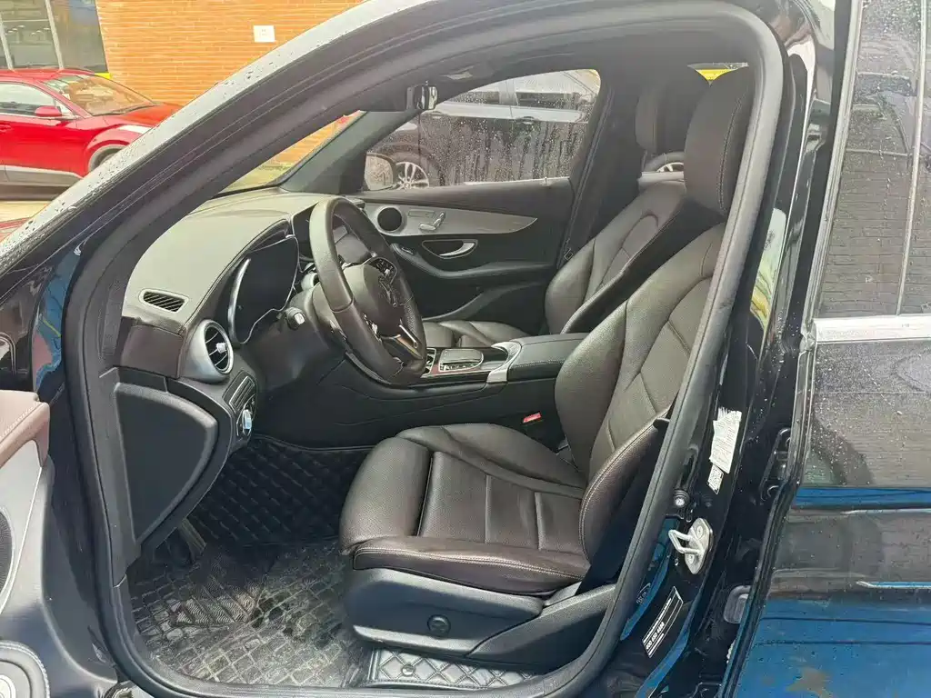 Mercedes-Benz GLC 2022