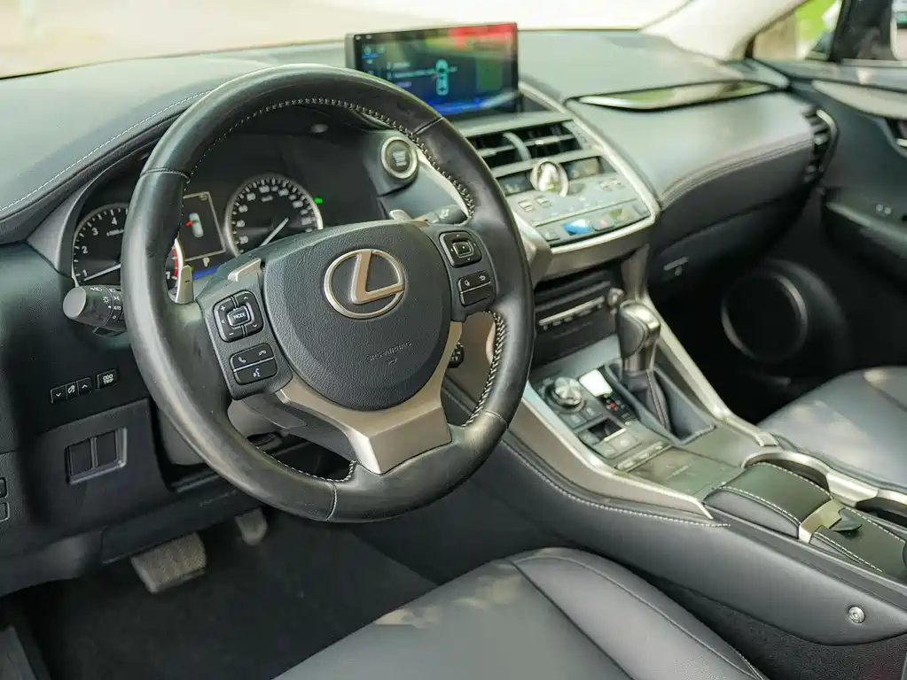 Lexus NX 2018 — фото 6