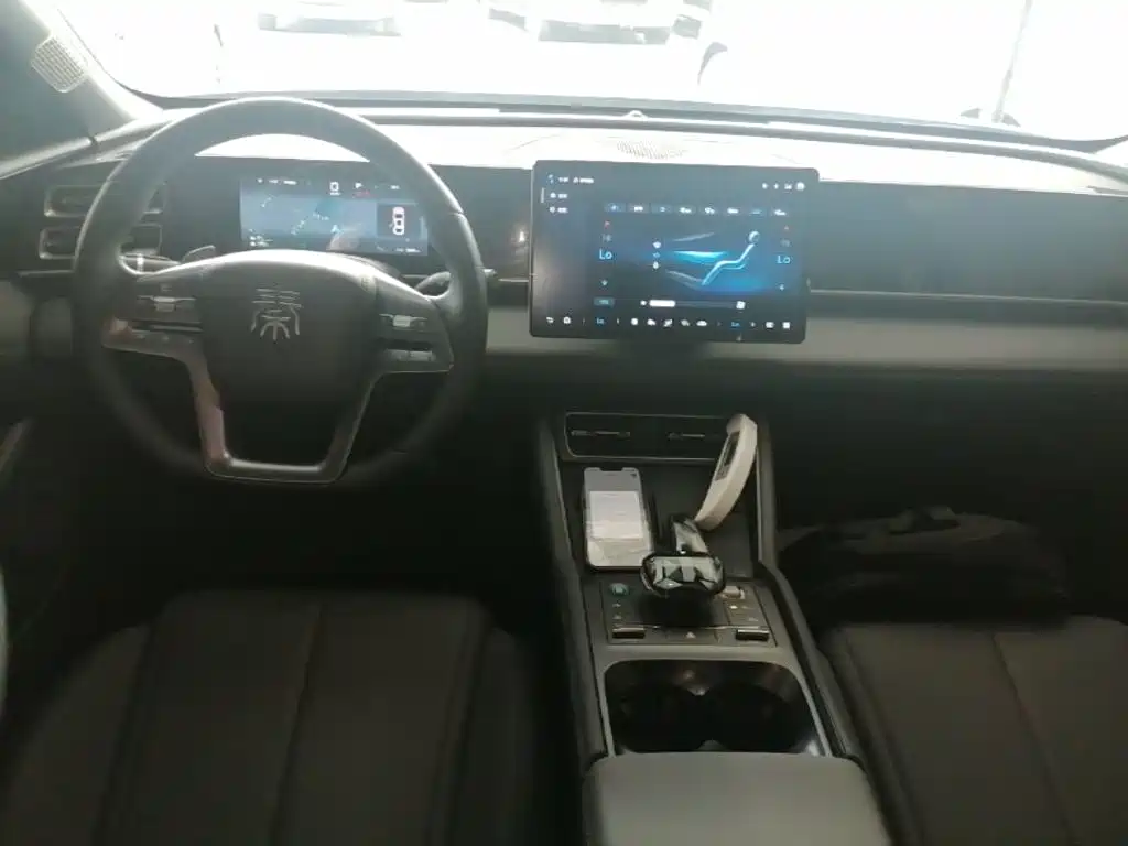 BYD Qin L 2025 — фото 10