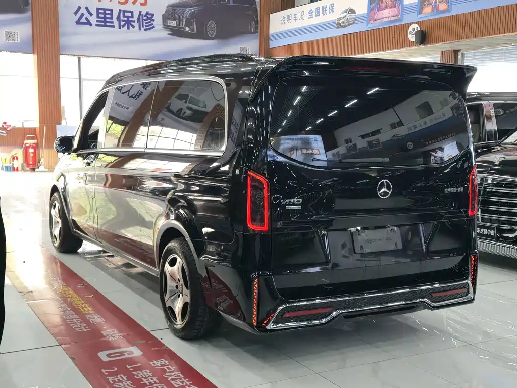 Mercedes-Benz Vito 2022 — фото 16