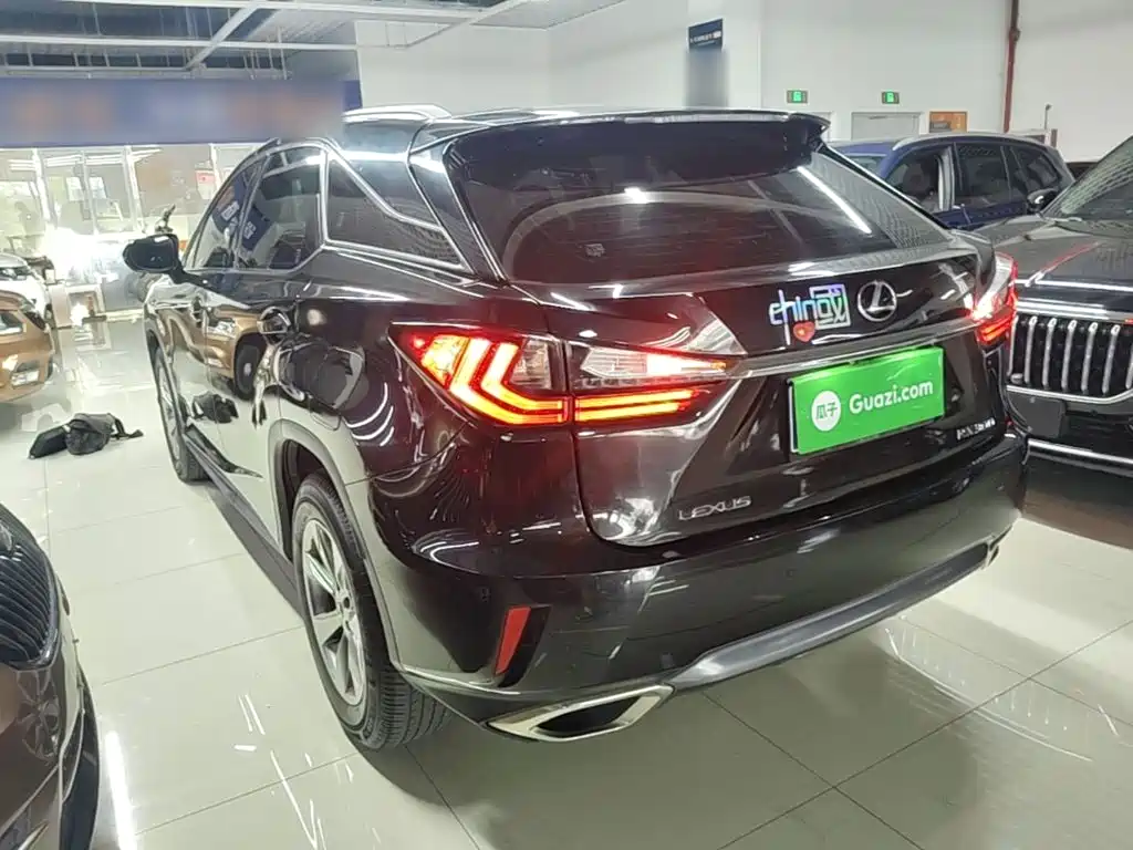 Lexus RX 2019