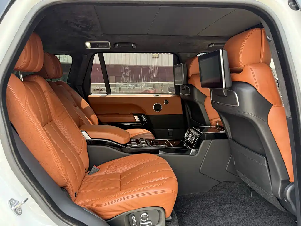Land Rover Range Rover 2019 — фото 18