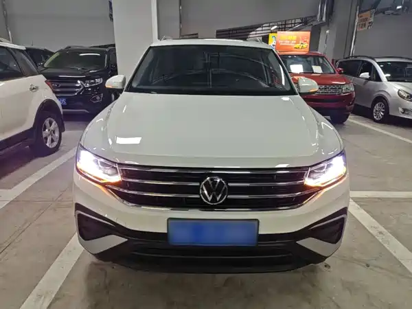 Volkswagen Tiguan L 2022
