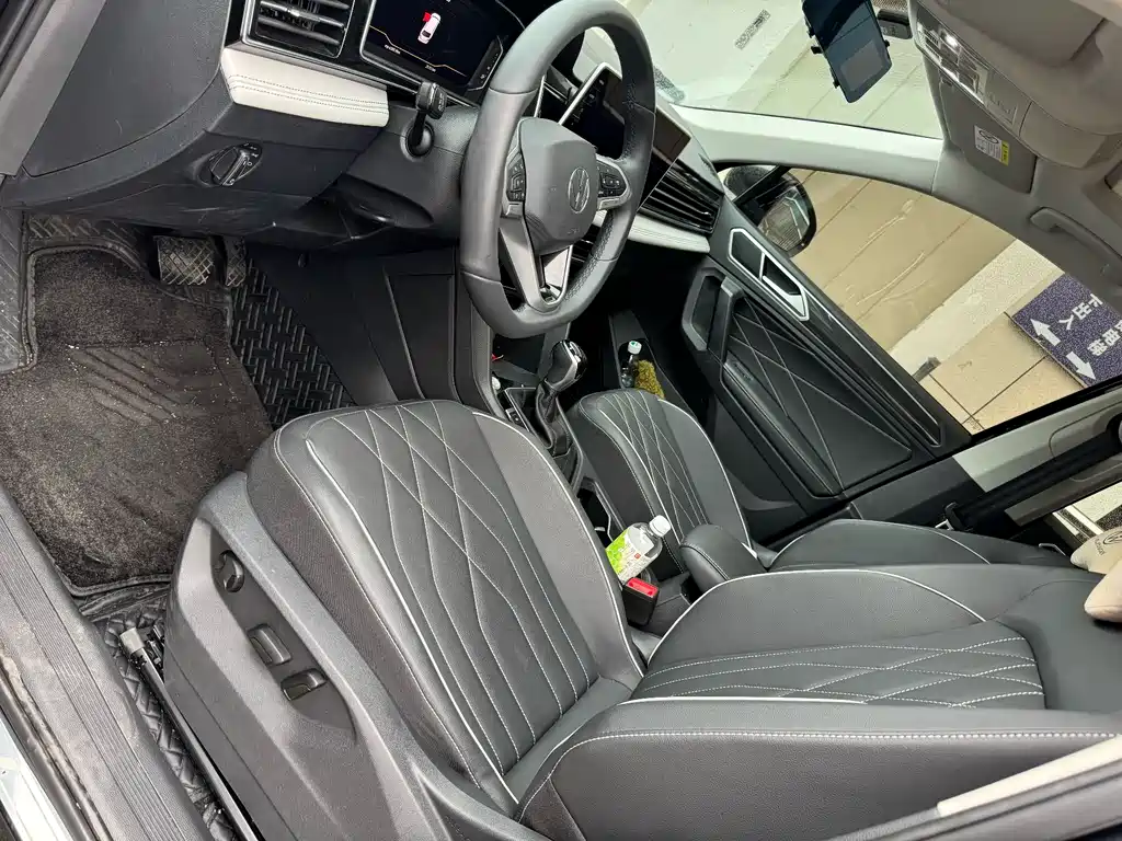 Volkswagen Tiguan L 2024
