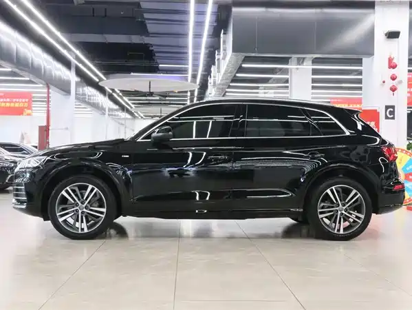 Audi Q5L 2020