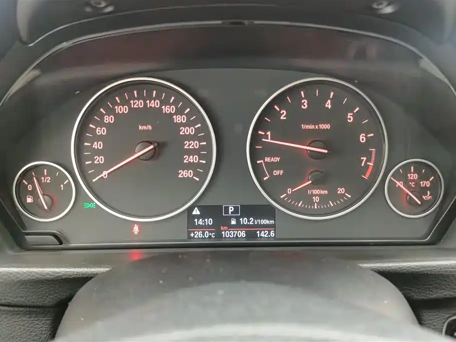 BMW 3 Series 2015 — фото 14
