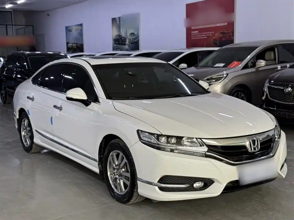 Honda Spirior 2017 — фото 6