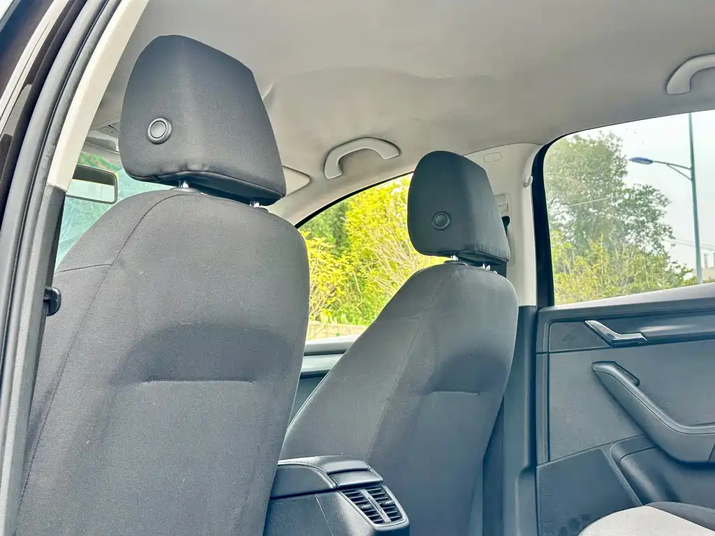 Skoda Octavia 2017 — фото 28