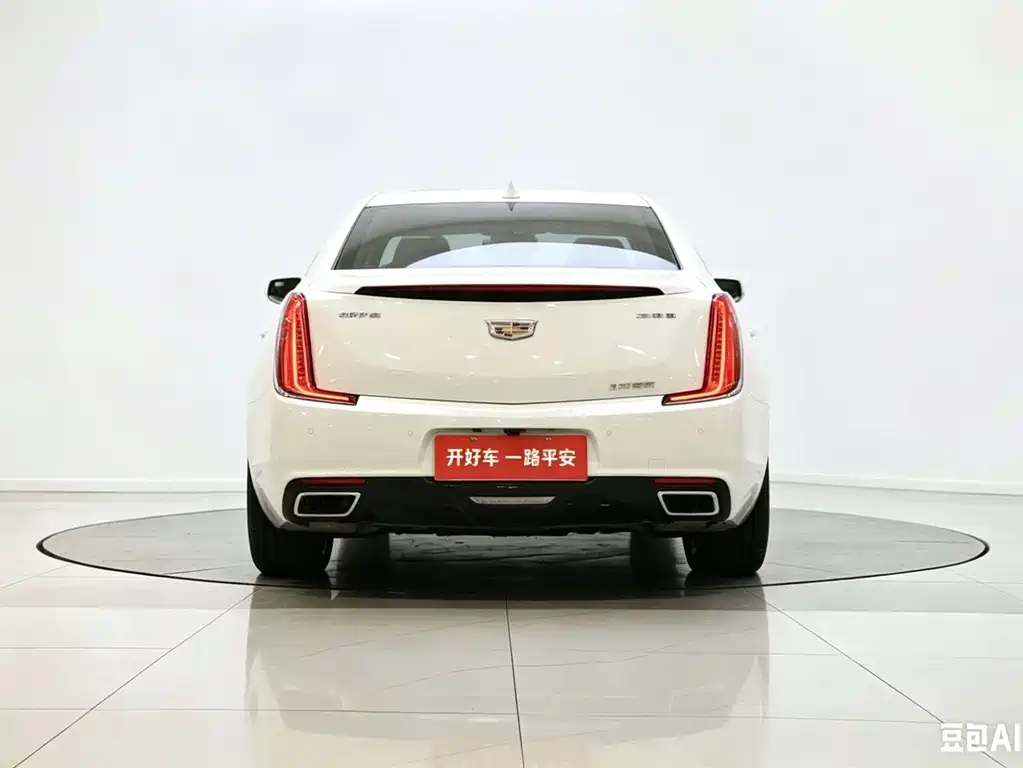 Cadillac XTS 2019 — фото 5