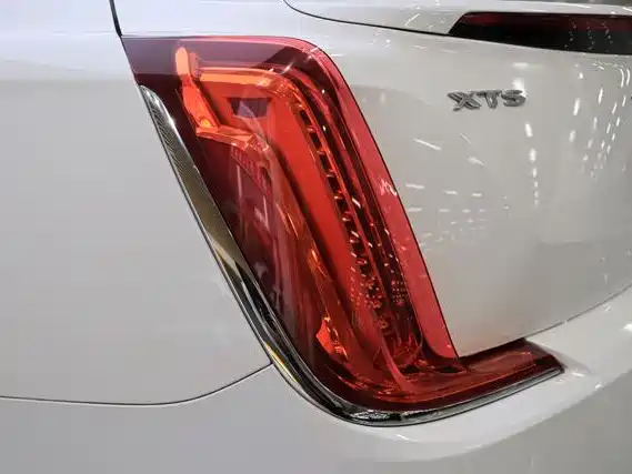 Cadillac XTS 2019 — фото 17