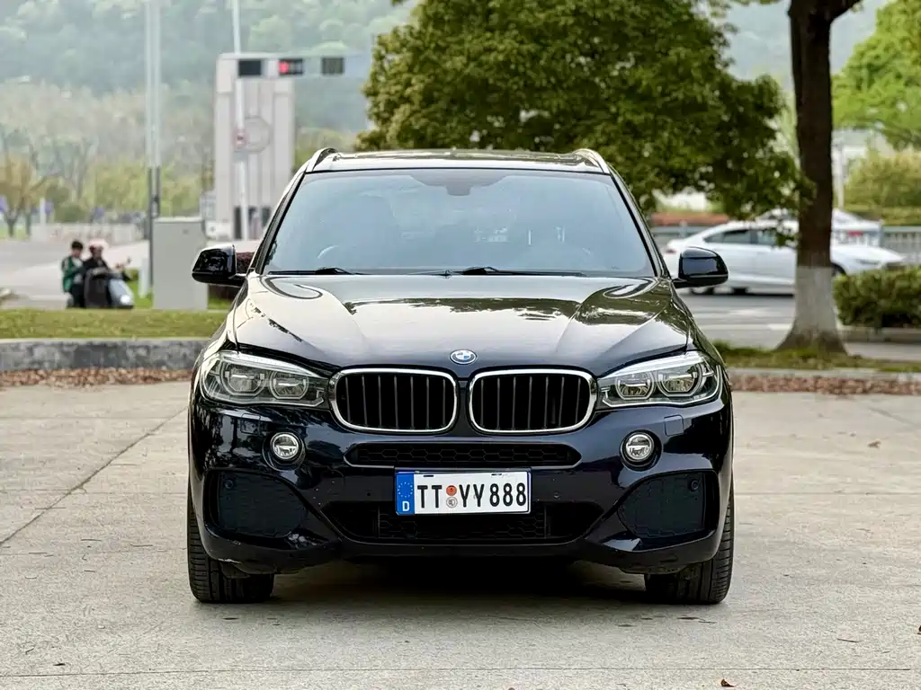 BMW X5 2018 — фото 2