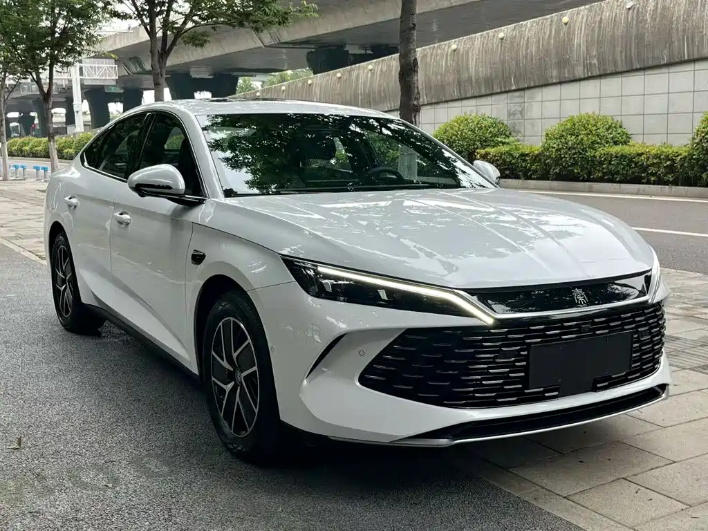 BYD Qin L 2025 — фото 3