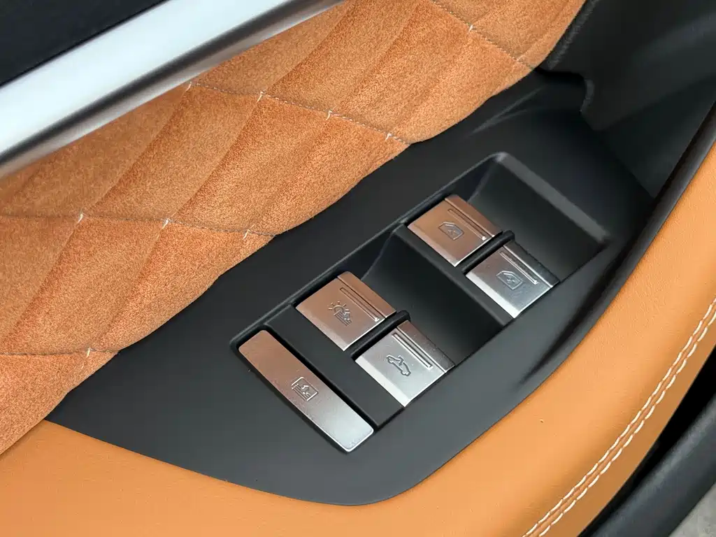 Audi A6L 2023 — фото 22
